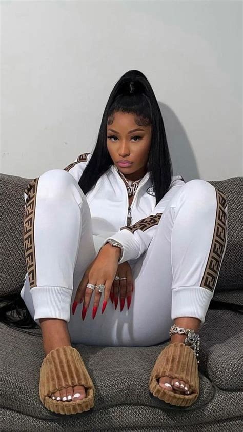 nicki minaj swimsuit